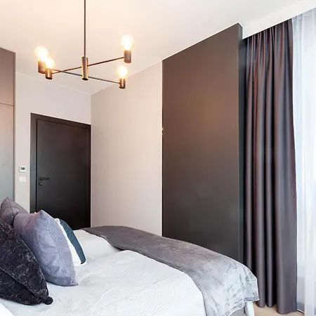 Apartly- Garden Ii Z Prywatnym Ogrodem W Centrum &widok アパート *