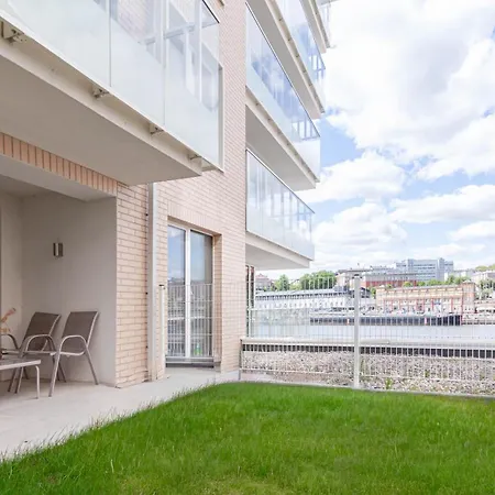 Apartly- Garden Ii Z Prywatnym Ogrodem W Centrum &widok アパート *
