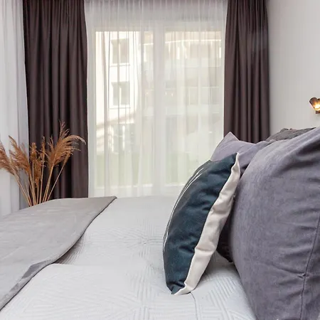 Apartly- Garden Ii Z Prywatnym Ogrodem W Centrum &widok アパート シュチェチン